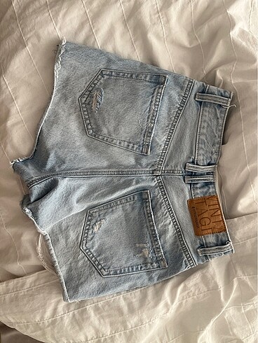 Stradivarius Açık Mavi Kot Denim Şort