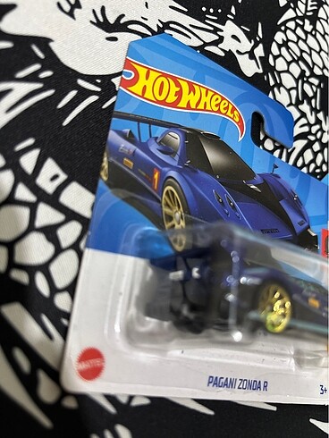 Hot Wheels Hot Wheels regular Pagani Zonda R