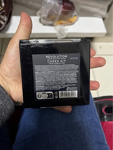 Revolution Bronzer and hıghlıghter