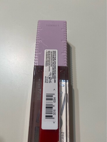 Beden kırmızı Renk Maybellıne ruj