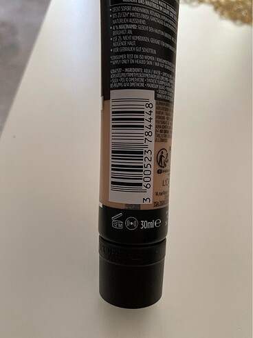 Loreal Paris Yüksek kağipatıcı karma ciltler için fondoten