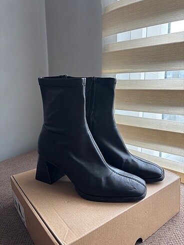 39 Beden Stradivarius bot