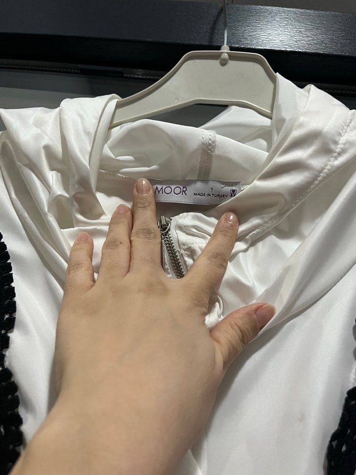 Dantel Detaylı yağmurluk - Görsel 4