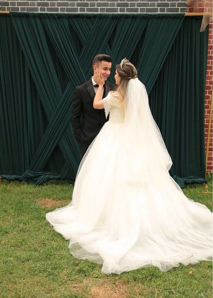 Madonna yaka gelinlik - Görsel 4