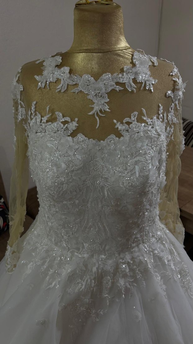 Büyük beden Dantel Detaylı Uzun Kollu A kesim  Gelinlik - Görsel 2