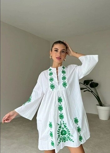 Diğer Zara Model Nakışlı Elbise 