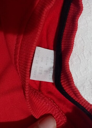 8 Yaş Beden kırmızı Renk Kedi temali sweatshirt