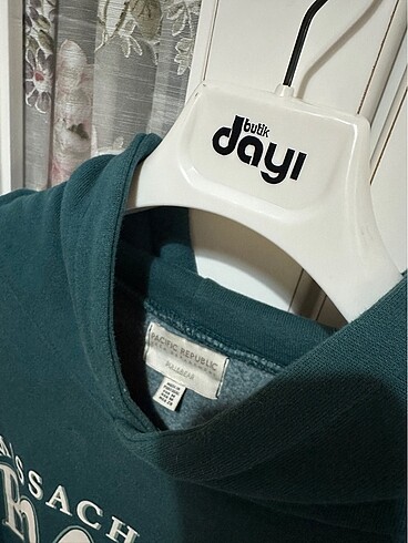 m Beden pull and bear sweatshirt