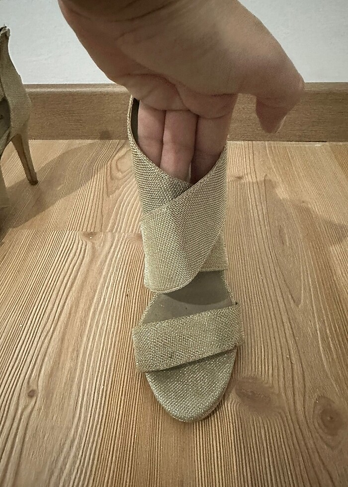 Zara topuklu sandalet gold simli - Görsel 2