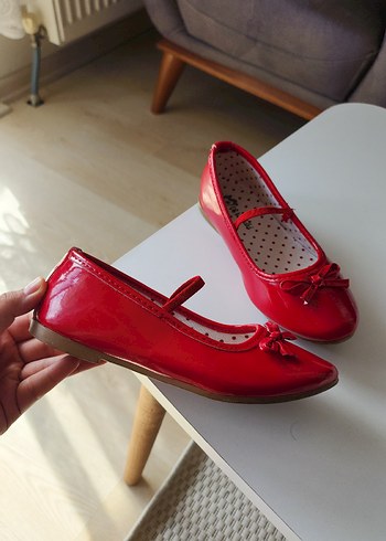 Kız Çocuk Klasik Kırmızı Fiyonklu Babet - Görsel 2