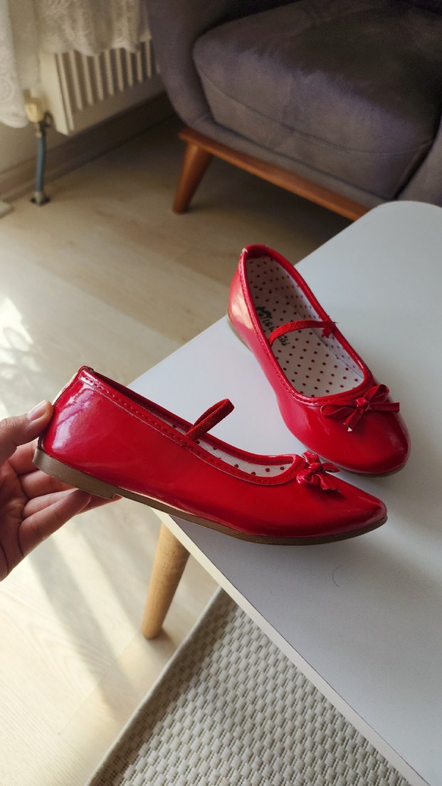 Kız Çocuk Klasik Kırmızı Fiyonklu Babet - Görsel 2