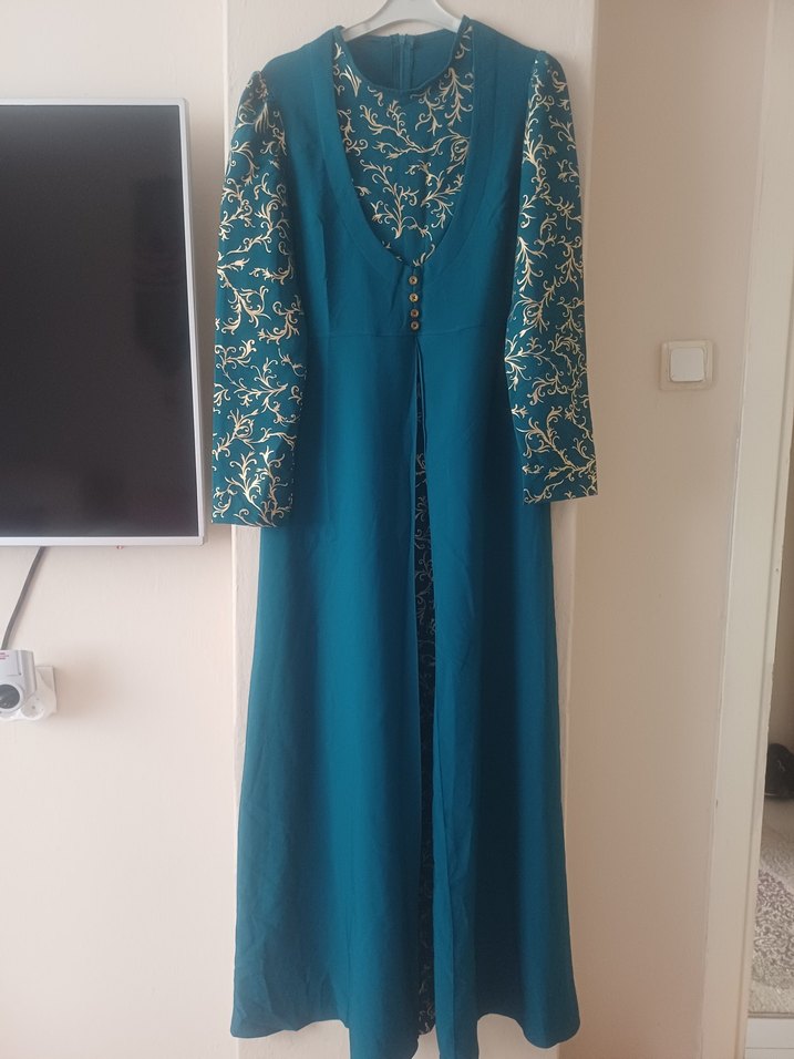 Nakış İşlemeli Turkuaz Uzun Elbise - Görsel 2