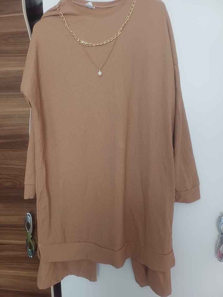 Zincir Detaylı Bej Uzun Tunik takım - Görsel 2