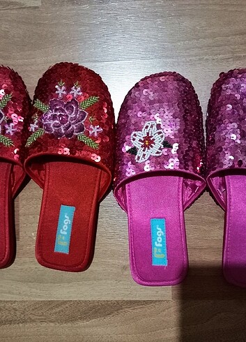 Pembe ve kırmızı terlik 