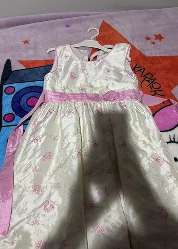 Kız Çocuk Beyaz V Yaka Pileli Elbise - Görsel 4