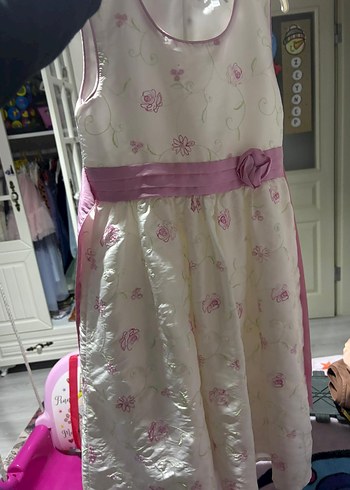 Kız Çocuk Beyaz V Yaka Pileli Elbise - Görsel 3