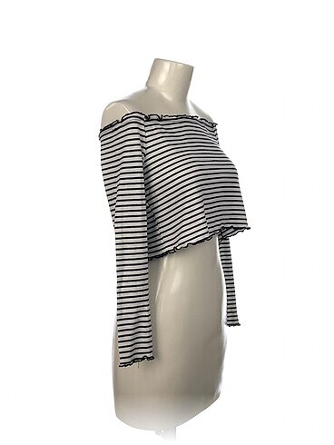 H&M H&M Bluz %70 İndirimli.