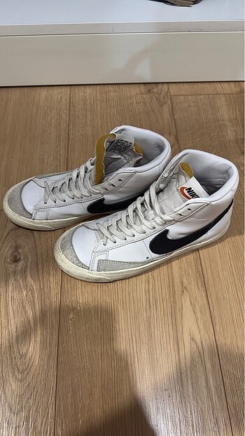Nike spor ayakkabısı
