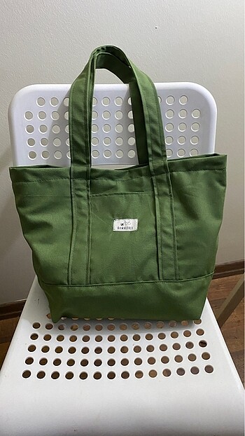 Tote bag