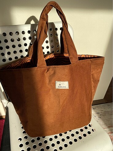 Tote bag