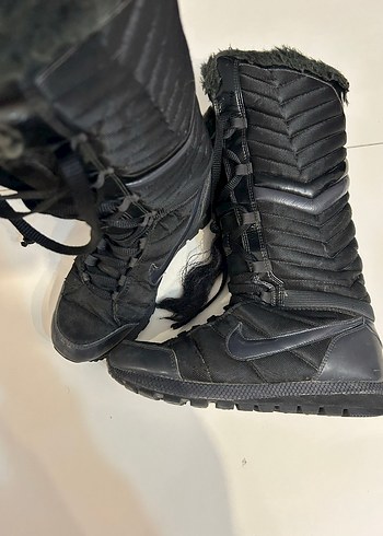 Nike Kadın Siyah Spor Bot