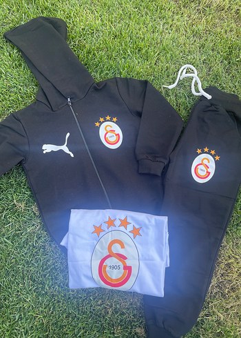 Siyah Kapüşonlu Galatasaray Erkek Eşofman Takımı