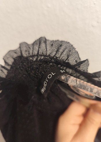 Uzun Kollu Siyah Parlak Gotik Bluz - Görsel 4