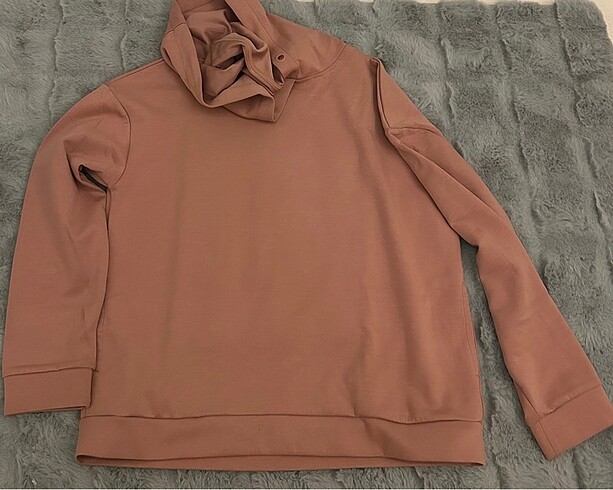 stradivarius kapüşonlu sweatshirt