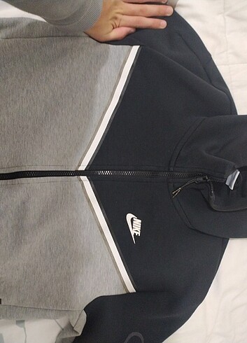 m Beden gri Renk Nike tech panda orjinal