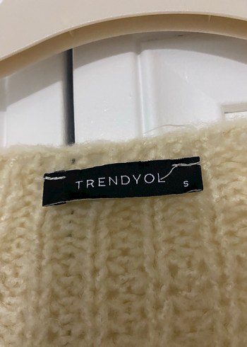 Bej V Yaka Örgü Kadın Hırka - Görsel 3