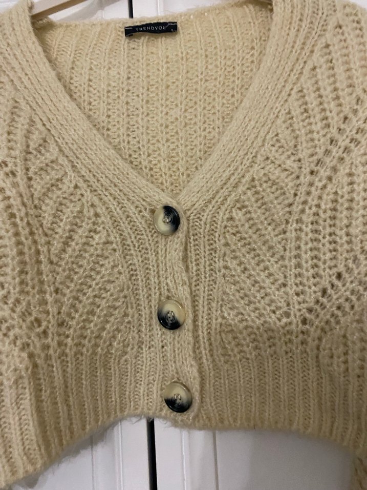 Bej V Yaka Örgü Kadın Hırka - Görsel 2