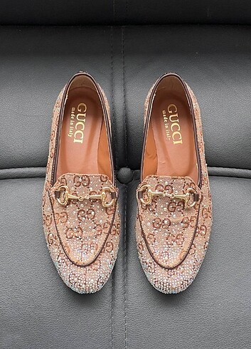 GUCCİ LAOFER BABET