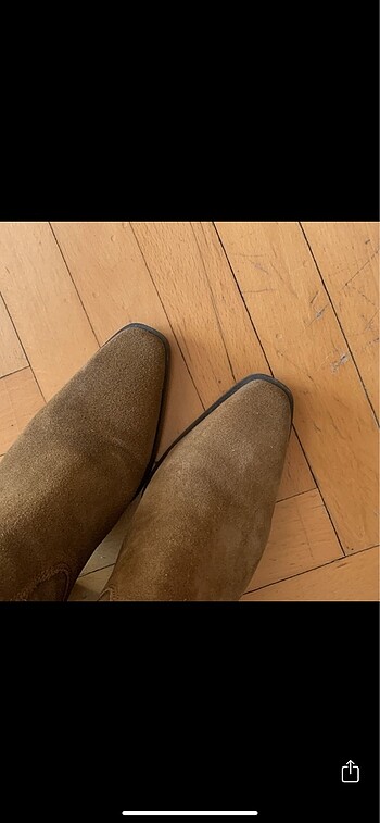 Mango Mango nubuk bootie