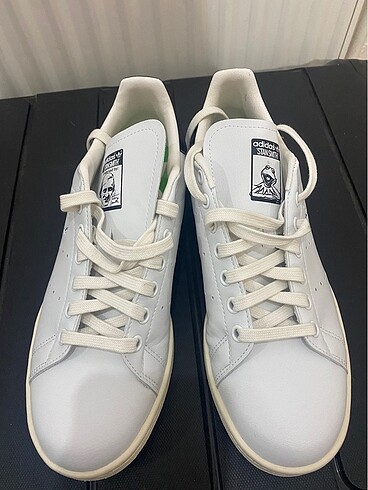 STAN SMITH