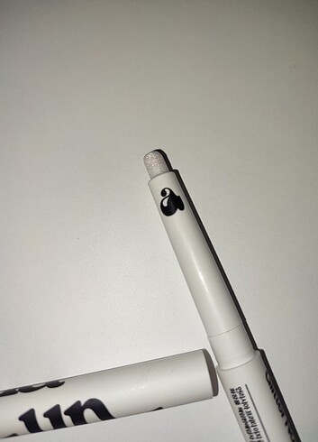  Beden Unleshia aegyosal glitter stick 
