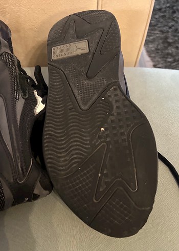 Siyah Yılan Desenli Bağcıklı Spor Ayakkabı - Görsel 3