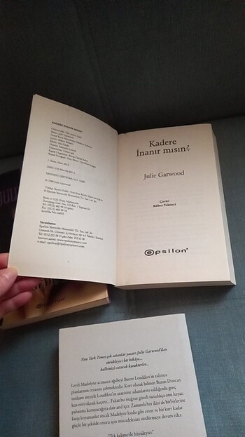 Beden Renk Julie Carwood 3 kitap