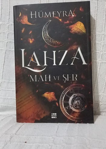 Hümeyra - Lahza Mah ve Şer Roman