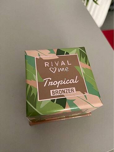 Rival loves me bronzer