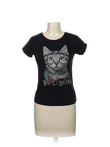 Diğer T-shirt %70 İndirimli.