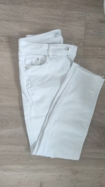 Zara beyaz kot