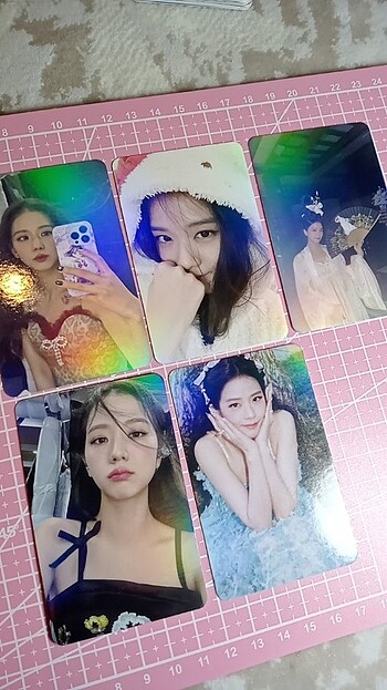 Jisoo hologramli pc 