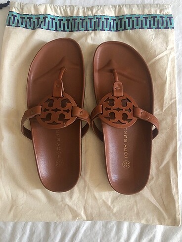 Tory Burch Deri Parmak Arası Terlik????