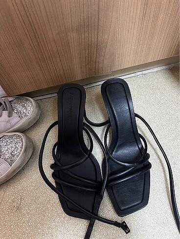stradivarius topuklu ayakkabı