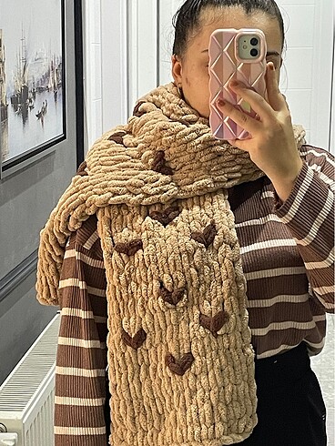 Beden camel Renk YUMUŞ EL ÖRGÜSÜ ATKI