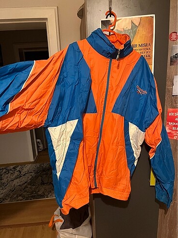 Reebok yağmurluk