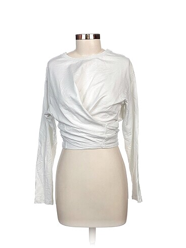 Zara Bluz %70 İndirimli.