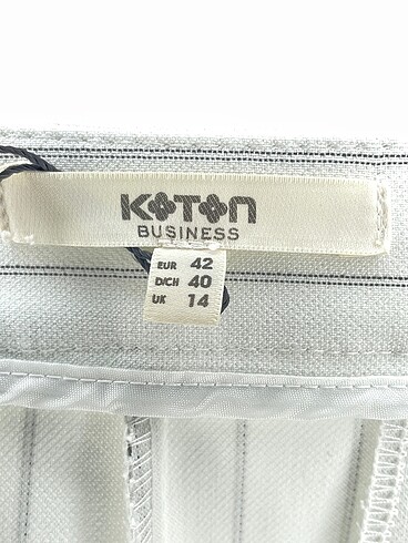 42 Beden çeşitli Renk Koton Mini Şort %70 İndirimli.