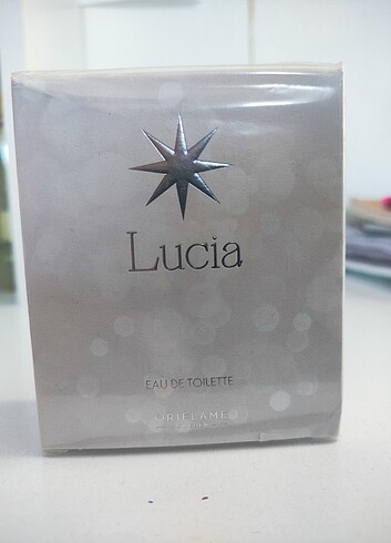 Lucia parfüm Oriflame 