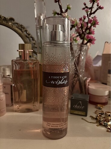 Bath and body works vücut spreyi